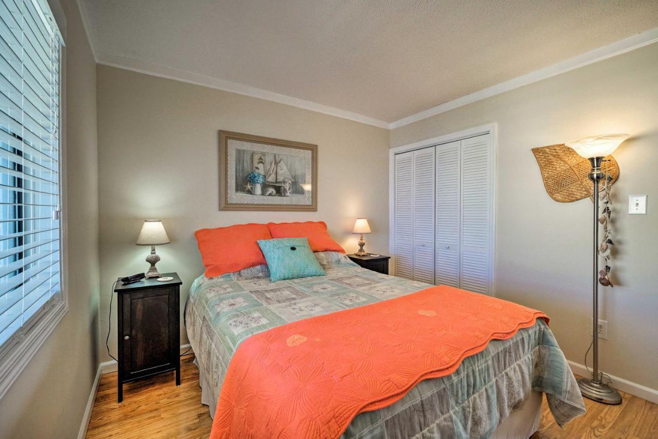 Breezy Beach Retreat With 180-Degree Ocean Views! Apartment Carolina Beach Luaran gambar
